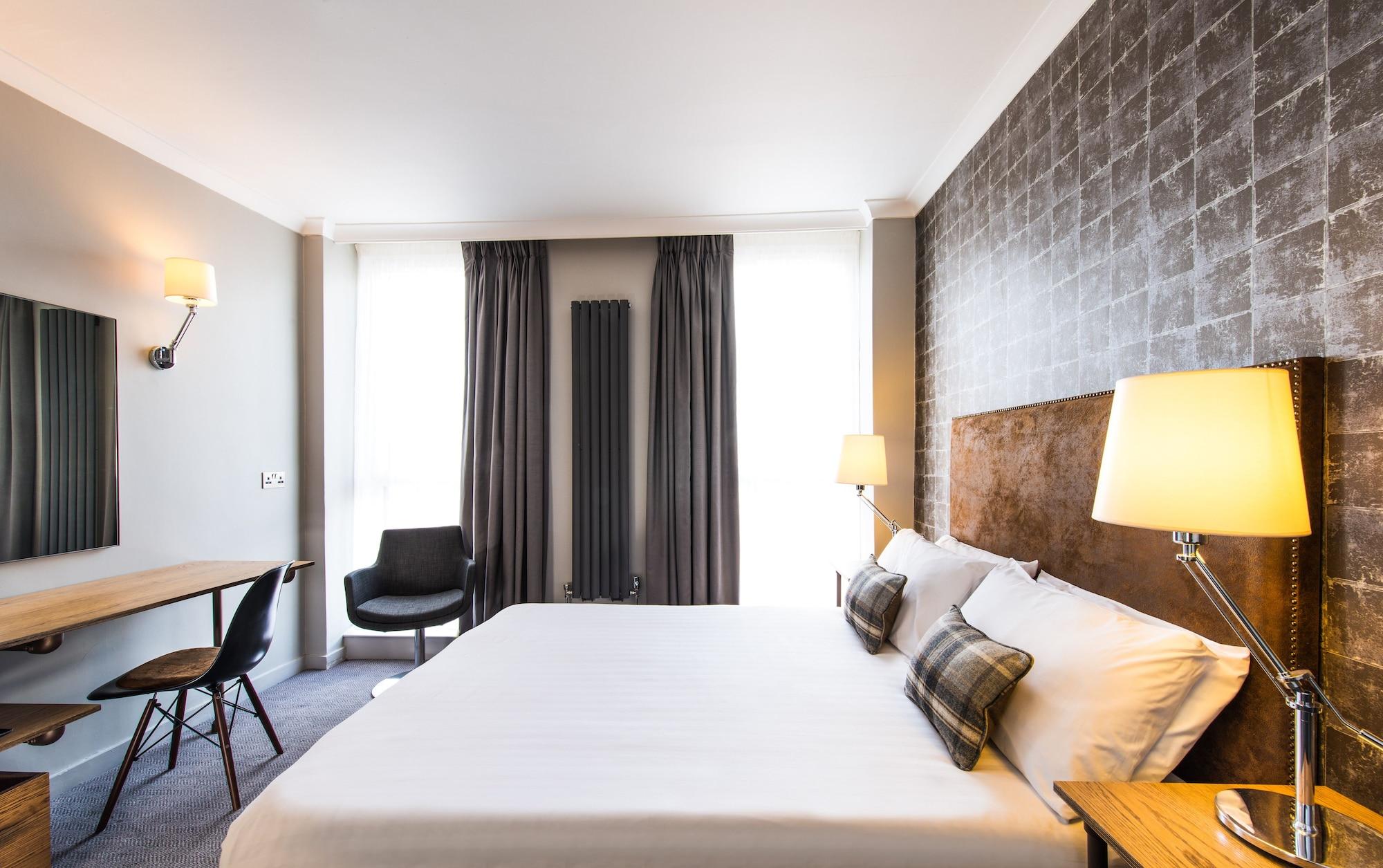 West By Compass Hospitality 3* Глазго