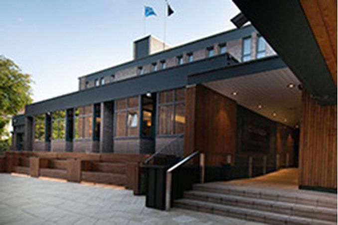 West By Compass Hospitality Отель